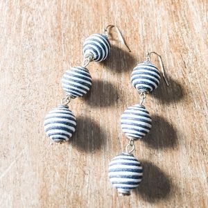 Pom Pom earrings